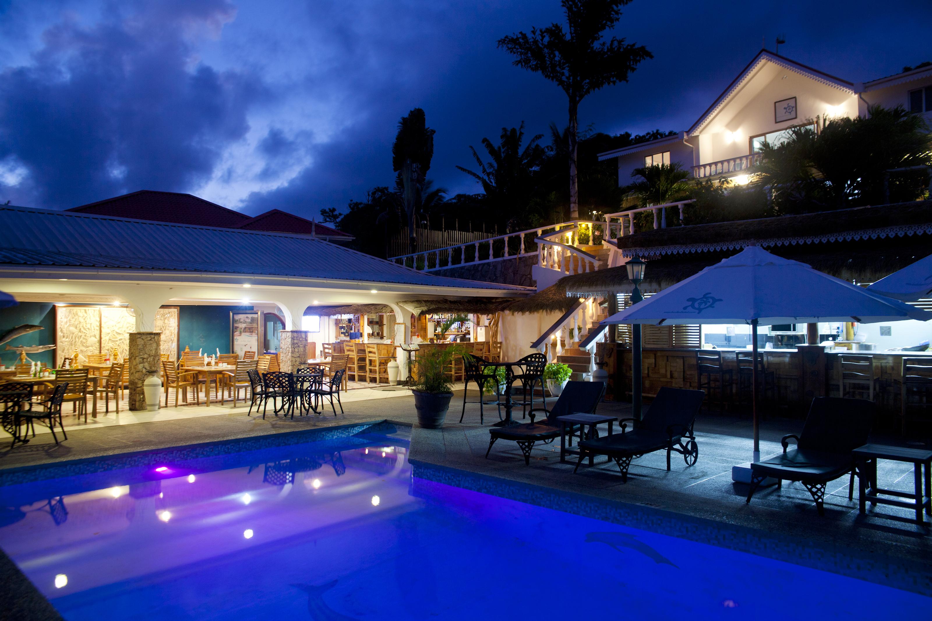 Le Relax Hotel And Restaurant Anse Royale Exterior photo